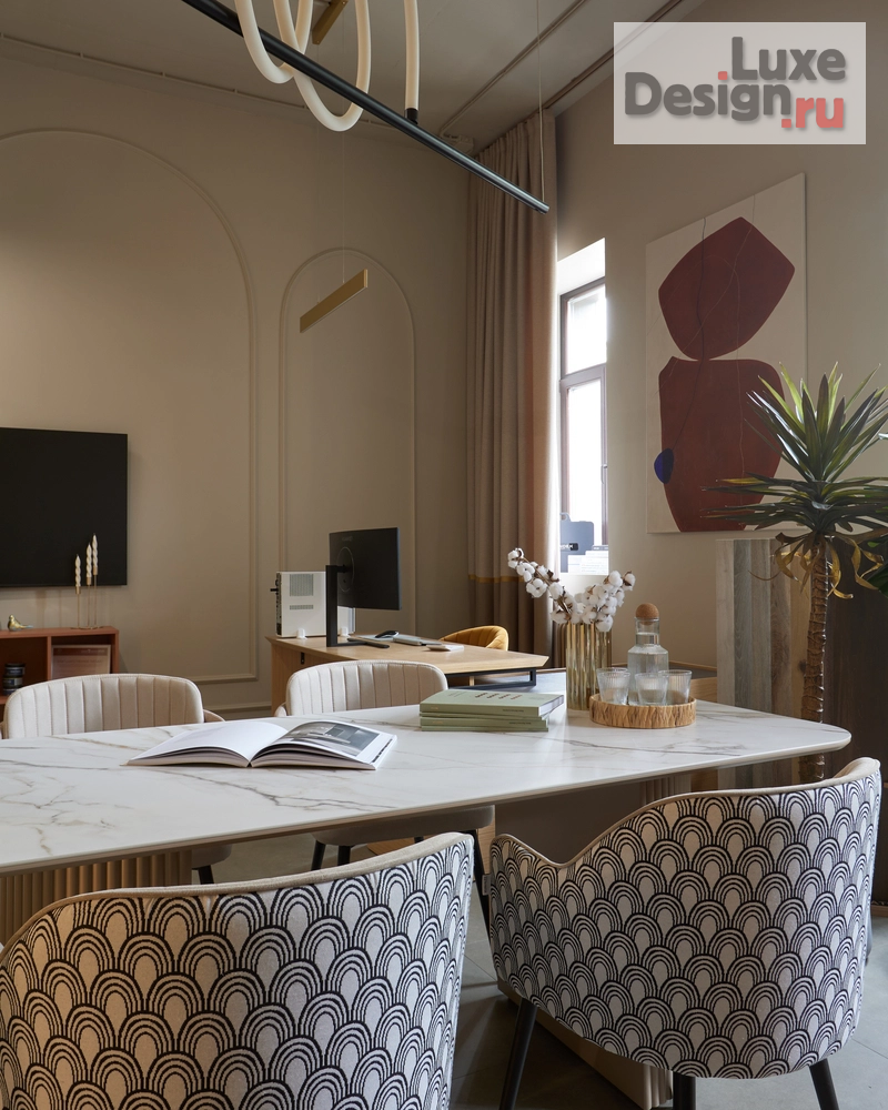 Дизайн интерьера шоу-рума "Дизайн студии интерьера и комплектации The MATUR" (фото 1)