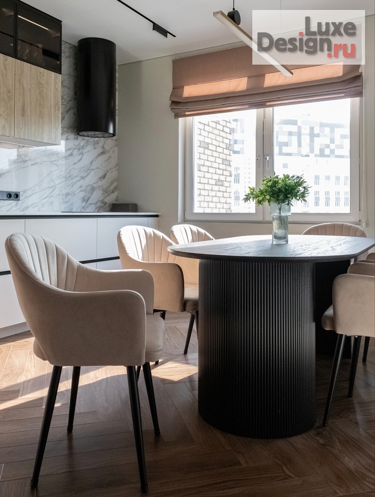 Дизайн интерьера трехкомнатной квартиры "Съемки квартиры ЖК "Интелект" г. Тюмень" (фото 3)